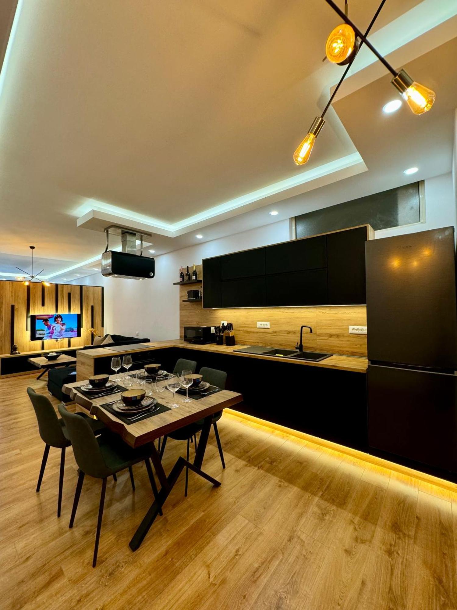 Luxury Central Baba Apartment Shkodër Exterior foto